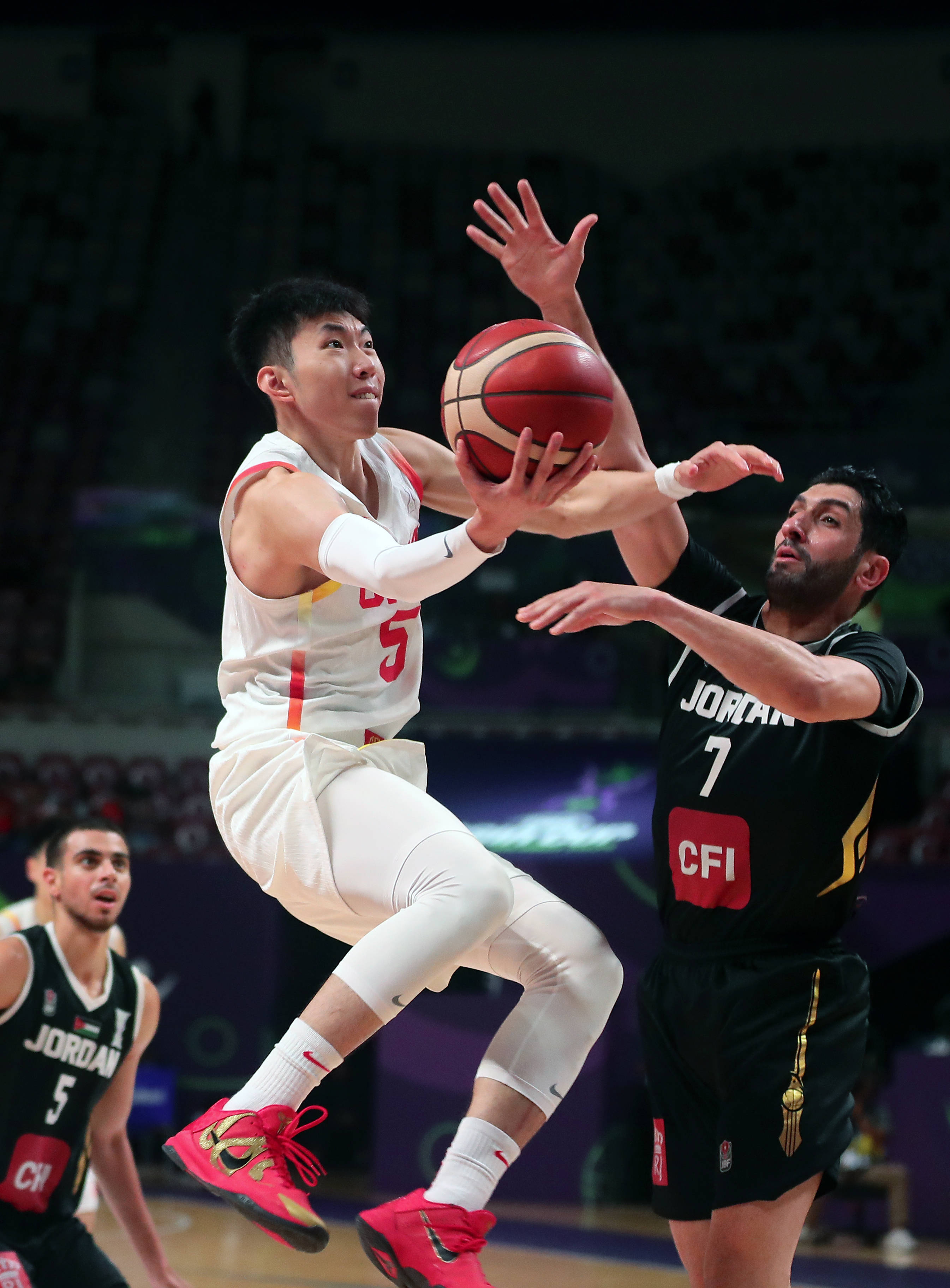 世界赛舞台，篮球代表国家出征荣耀