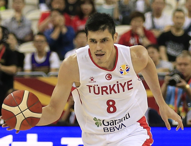 土耳其险胜日本，卡拉斯科高光表现