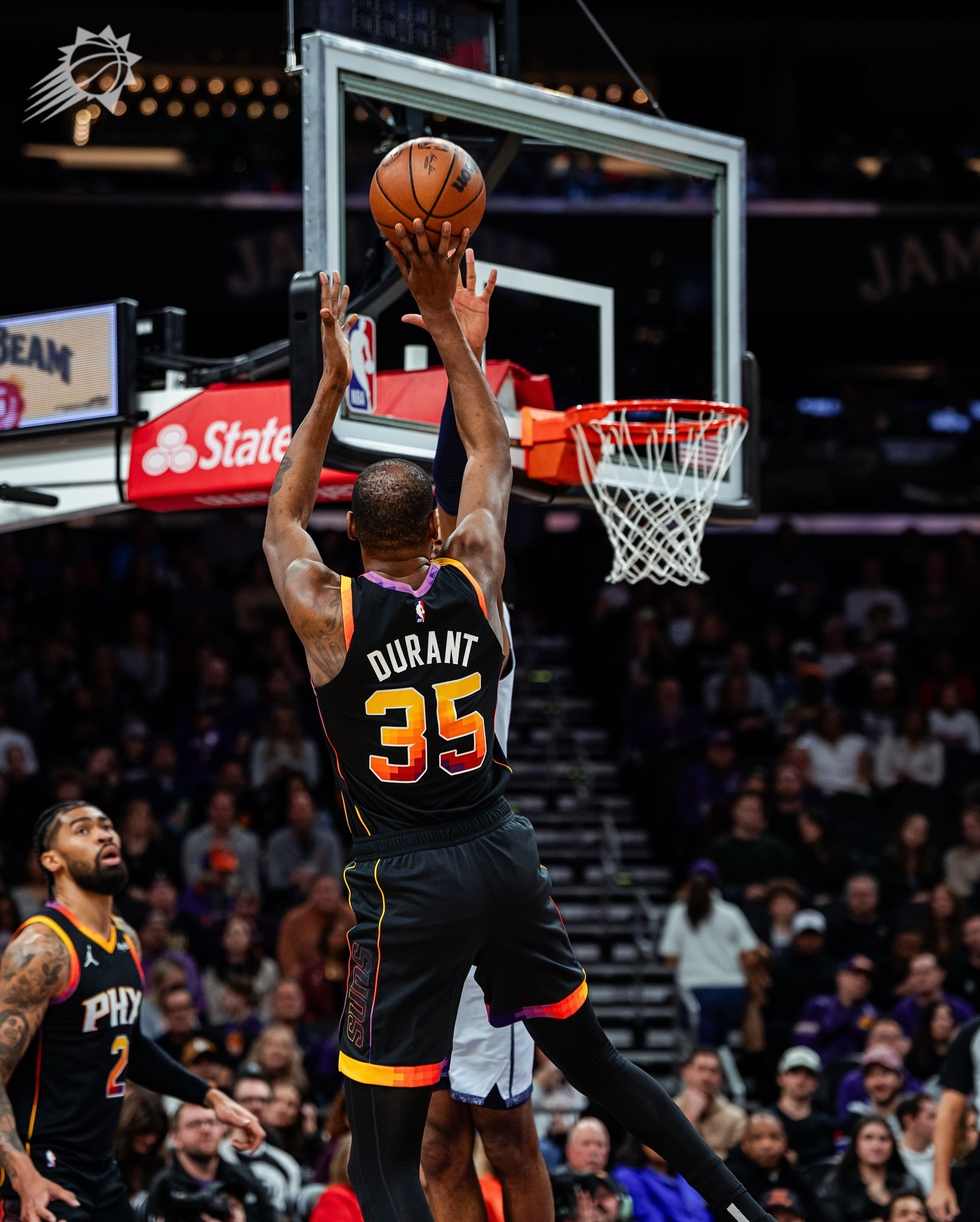 热火碾压新疆队，詹姆斯状态火热